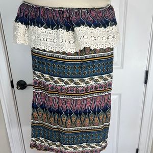 Hollister, Size XS, Multi Color Striped Off the Shoulder Lace Neck Line Dress
